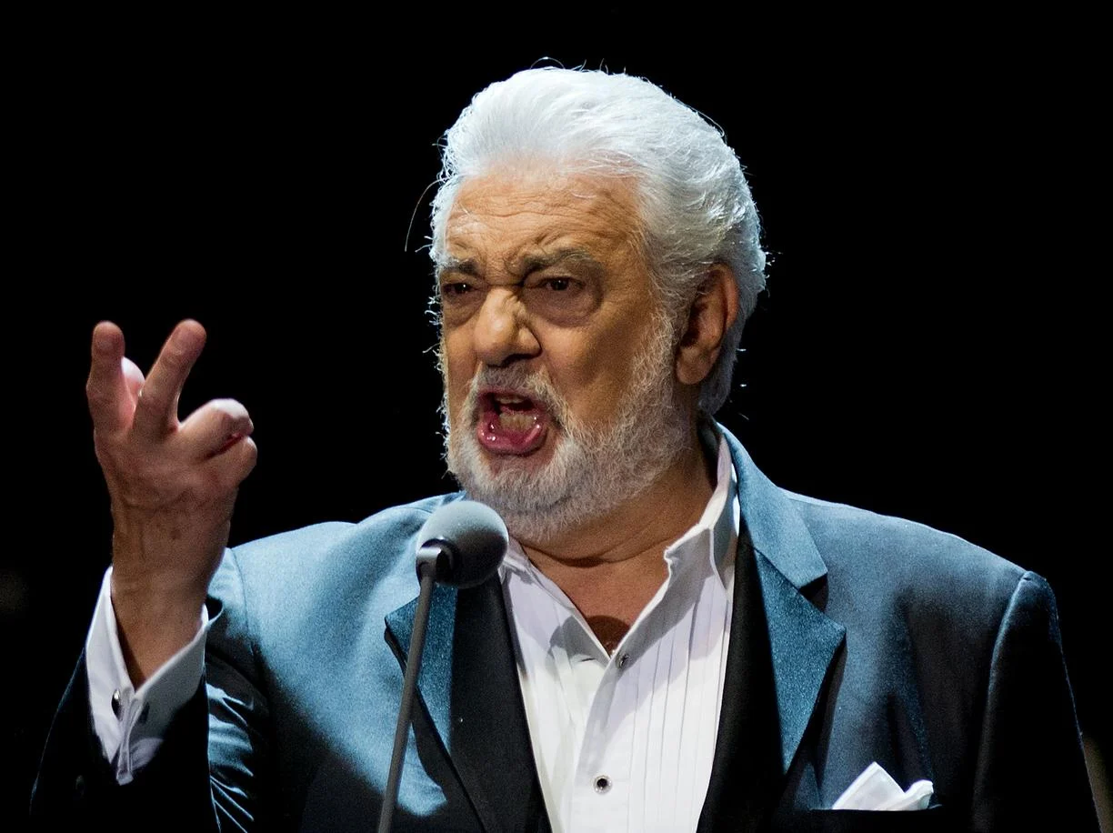 Plácido Domingo completa 85 anos: da infância em uma família de artistas às acusações de 2019, quem é a soprano ao seu lado