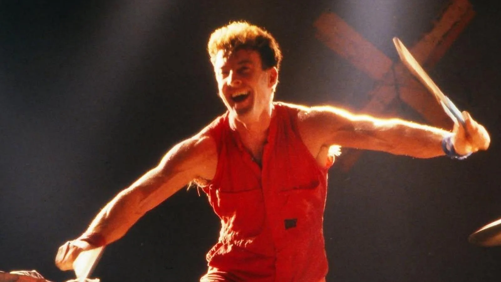 Rob Hirst, baterista e motor dos Midnight Oil, morre aos 70 anos após batalha contra câncer