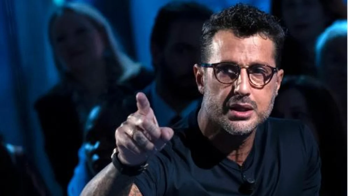 Mediaset processa Fabrizio Corona e pede proibição do uso de redes sociais