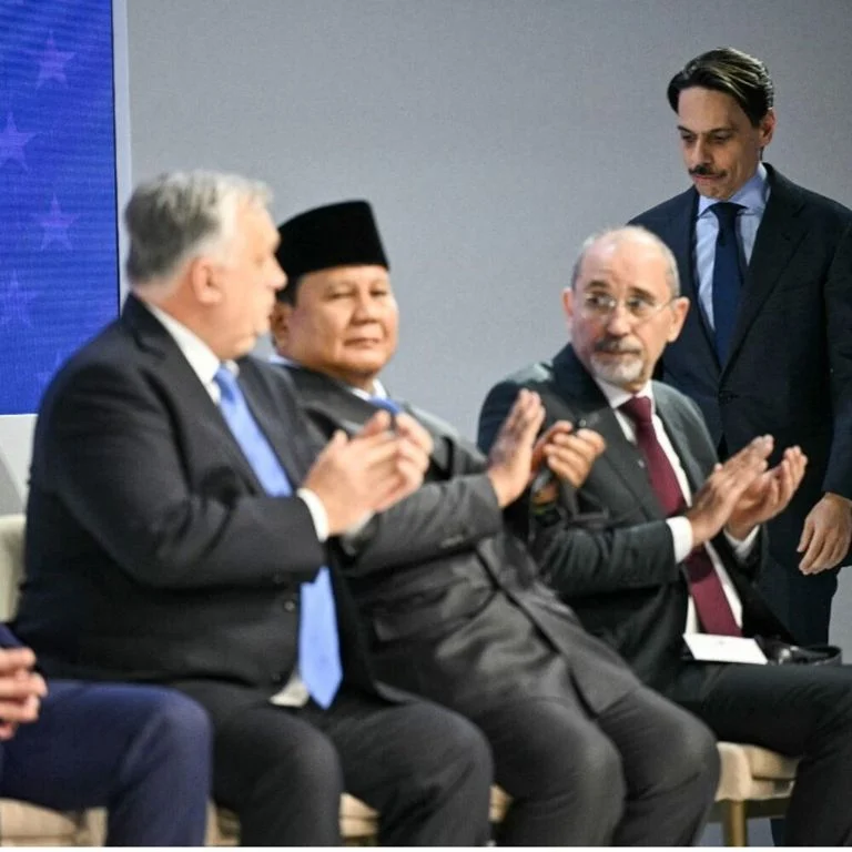 Trump firma il Board of Peace, "giornata emozionante" — agi.it