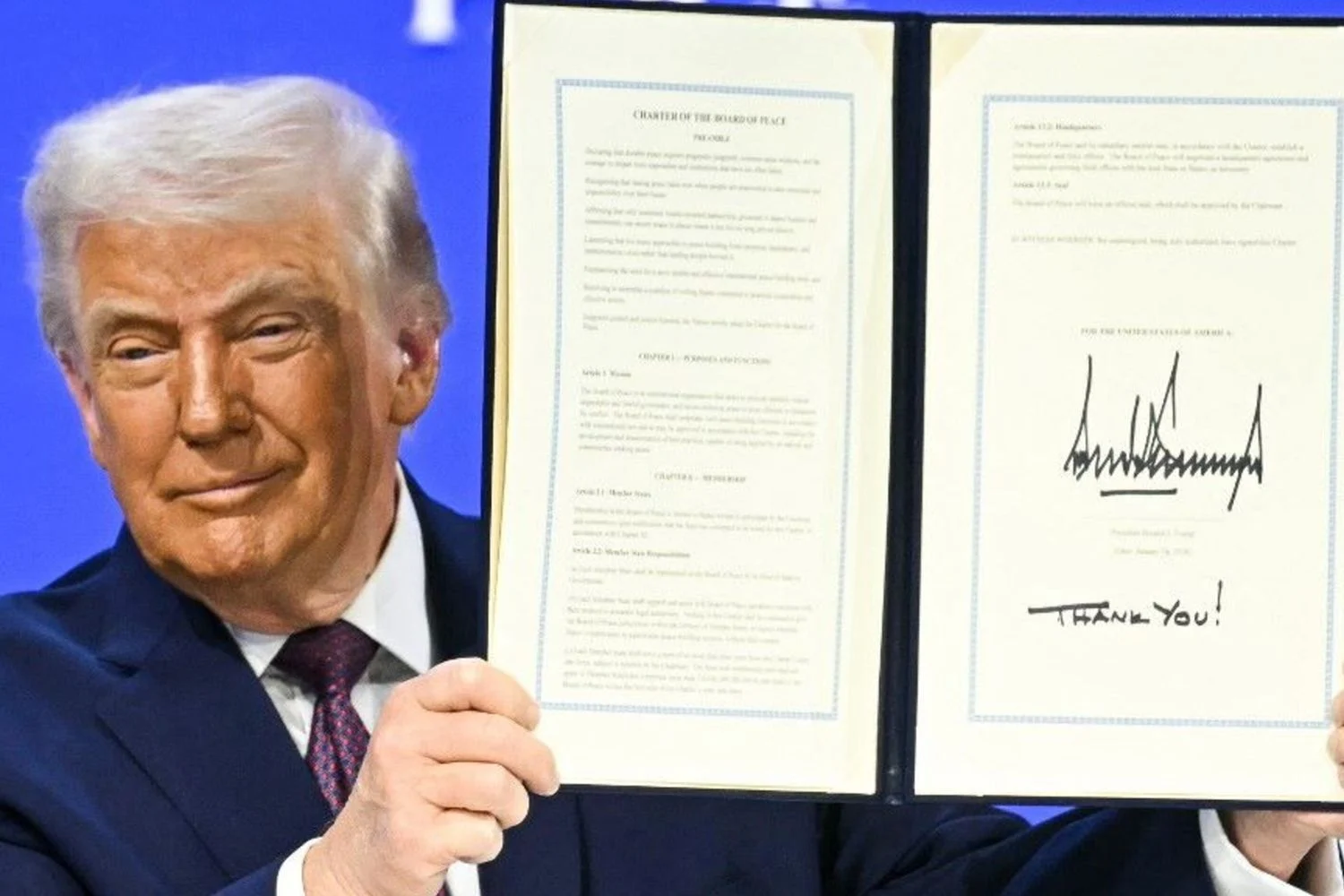 Trump assina o Board of Peace em Davos: um movimento estratégico no tabuleiro da paz