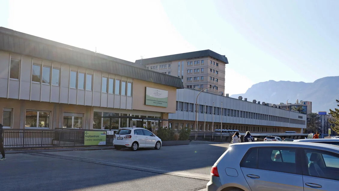 Hérnia diafragmática: Cirurgia toracoscópica salva recém-nascido em Bolzano