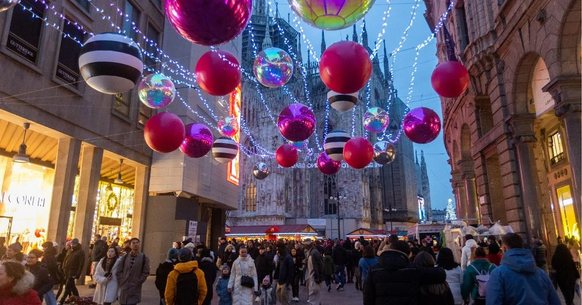 Classe Média Italiana Enfrenta Empobrecimento e Endividamento, Revela Censis 2025