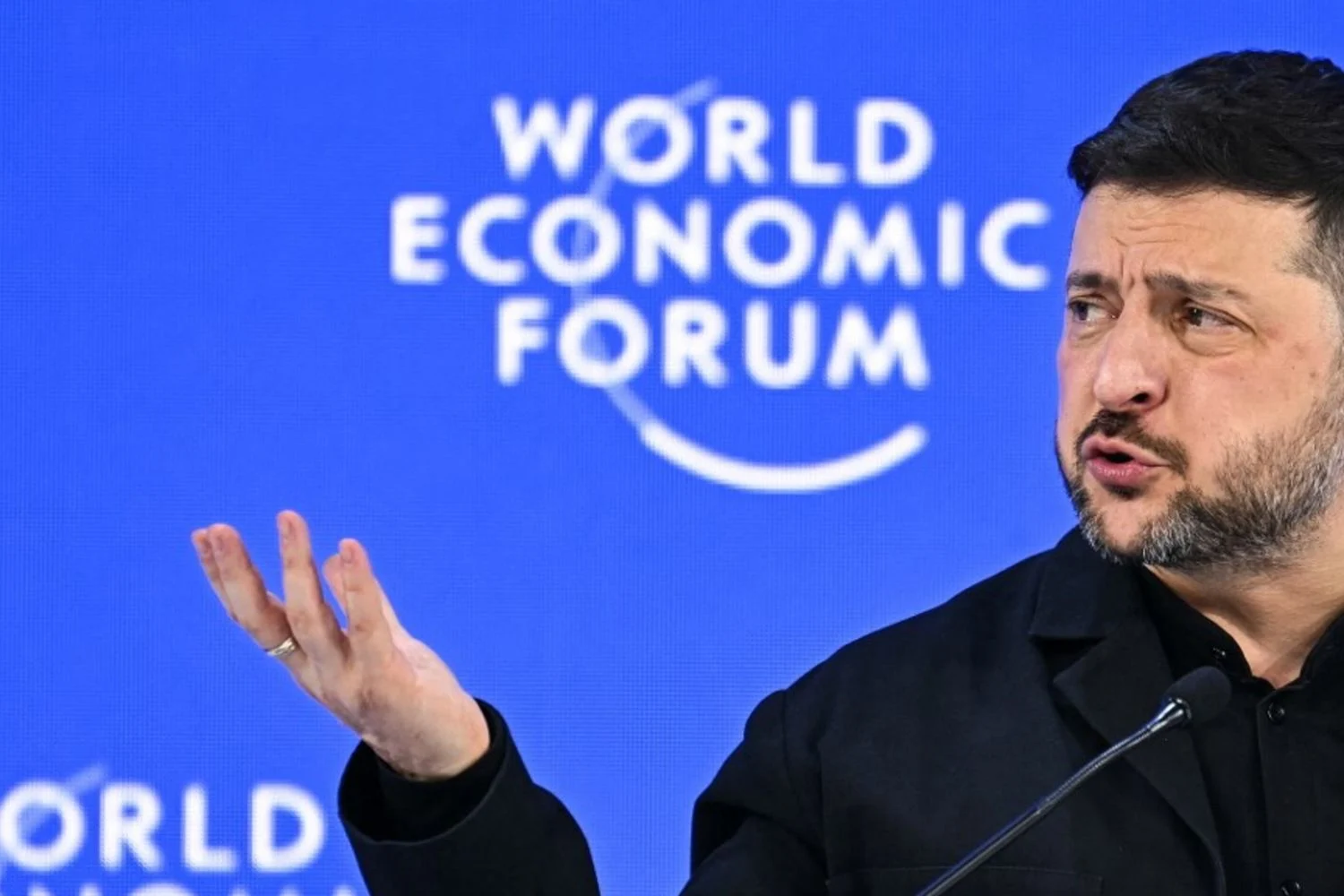 Davos: encontro Zelensky‑Trump é “positivo” mas acordo sobre territórios do Donbass fica pendente