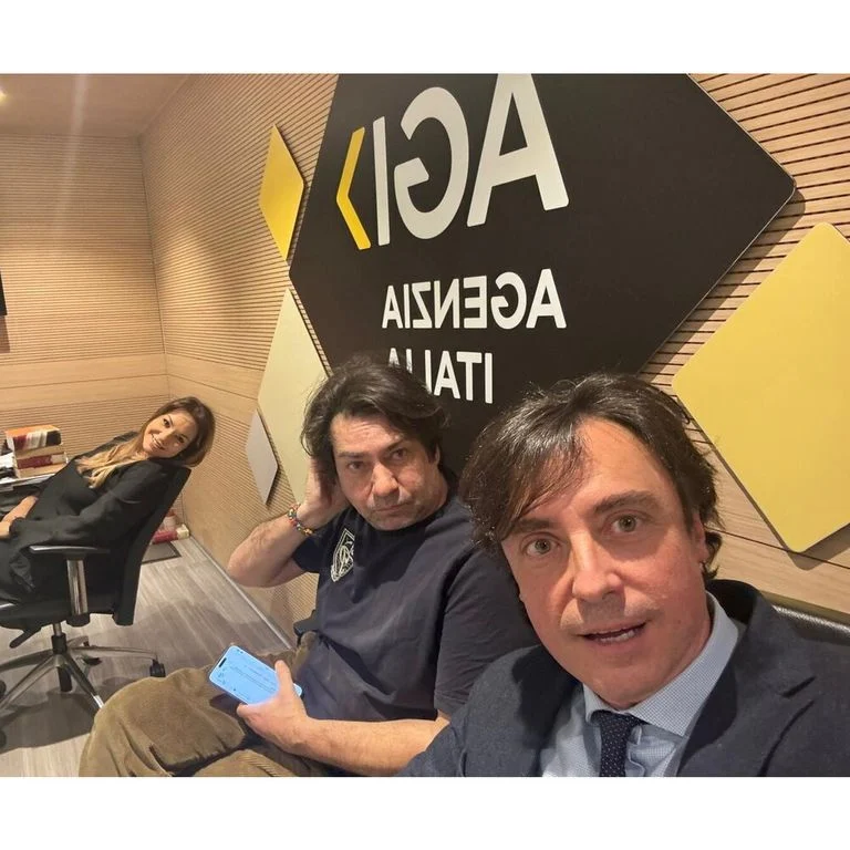 "Roma, gli stranieri e il cane che amo", Apolloni racconta la sua ultima serie — agi.it