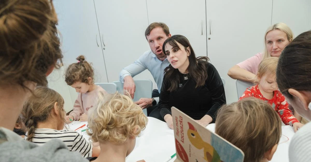 Generali e The Human Safety Net levam obra participativa de Marinella Senatore à 61ª Bienal de Veneza