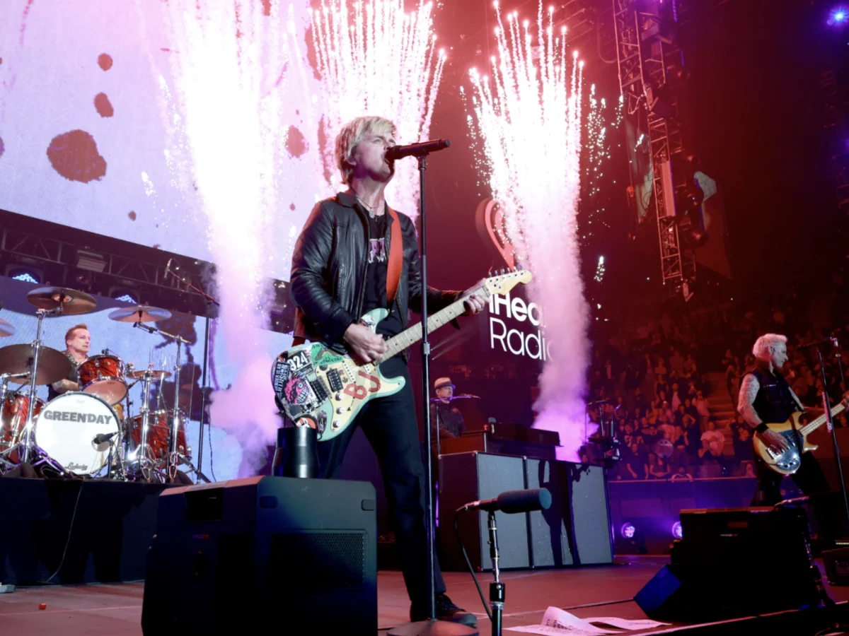 Green Day critica Donald Trump em Inglewood e defende manifestantes do Minnesota durante show