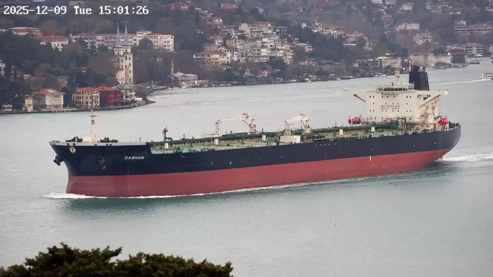 Análise: dezenas de petroleiras russas sancionadas atravessaram o Canal da Mancha apesar de promessas britânicas