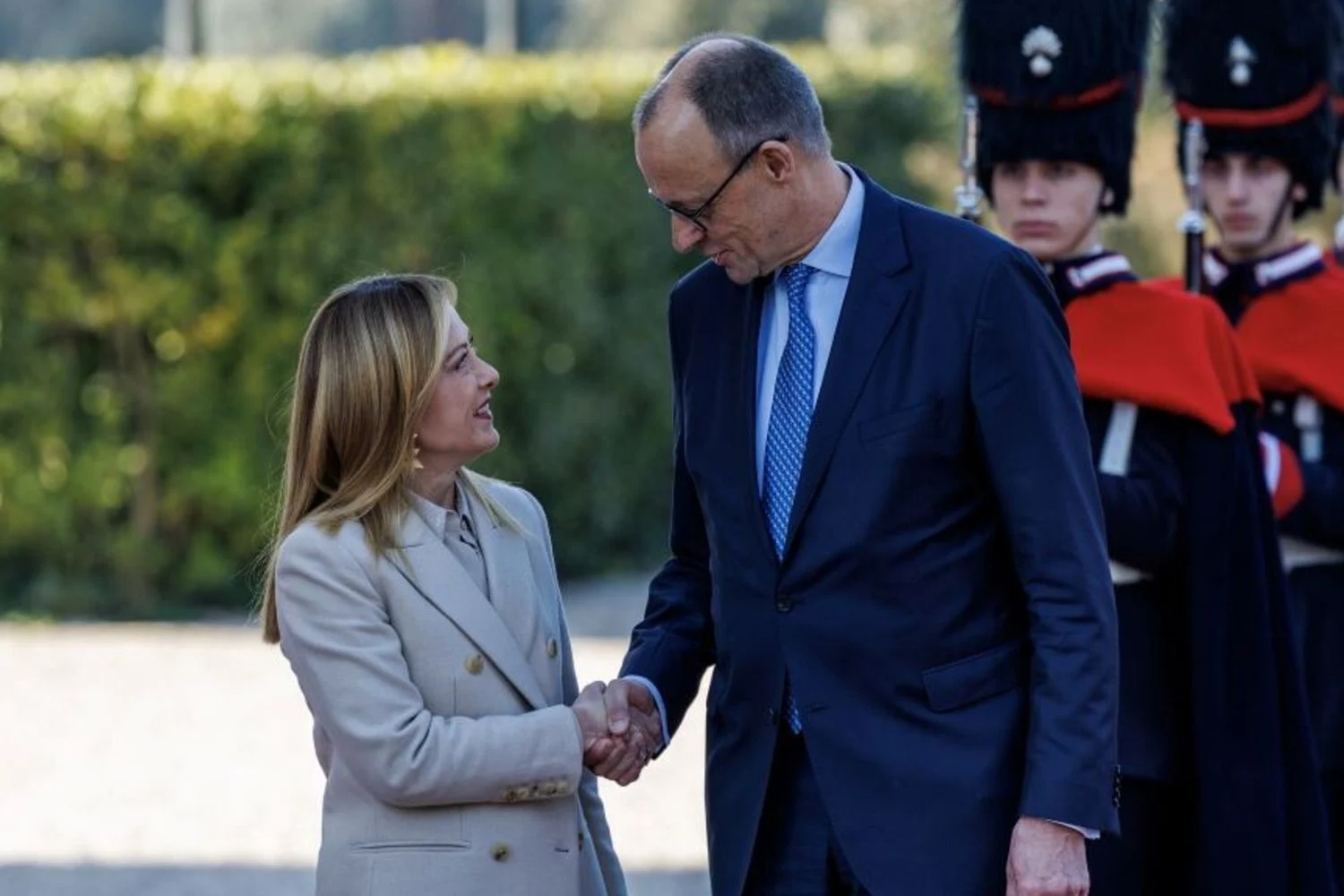 Meloni pede a Trump revisão do Board of Peace para Gaza e reforça aliança com a Alemanha