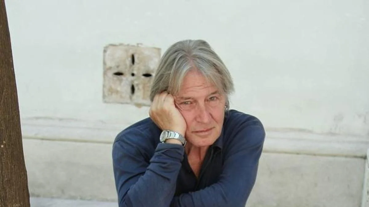 Morre Carlo Cecchi, ícone do teatro entre o gênio e a irreverência