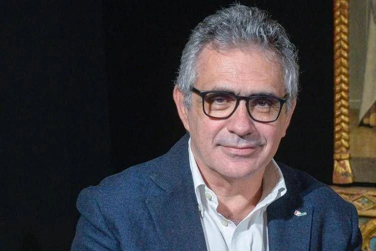 Pregliasco apoia Federica Pellegrini: crianças doentes na creche são ‘bomba biológica’, diz virologista