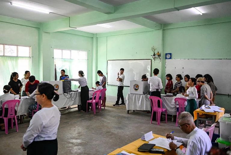 Aprono urne in Myanmar, militari verso trionfo. Osservatori: "Elezioni farsa" — rainews.it