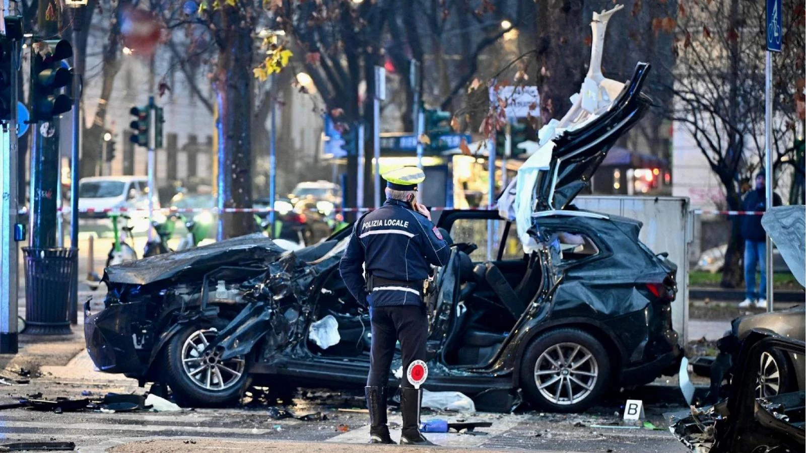 Ex-bodyguard de Alberto Genovese, Simone Bonino, morre em colisão com veículo de limpeza em Milão