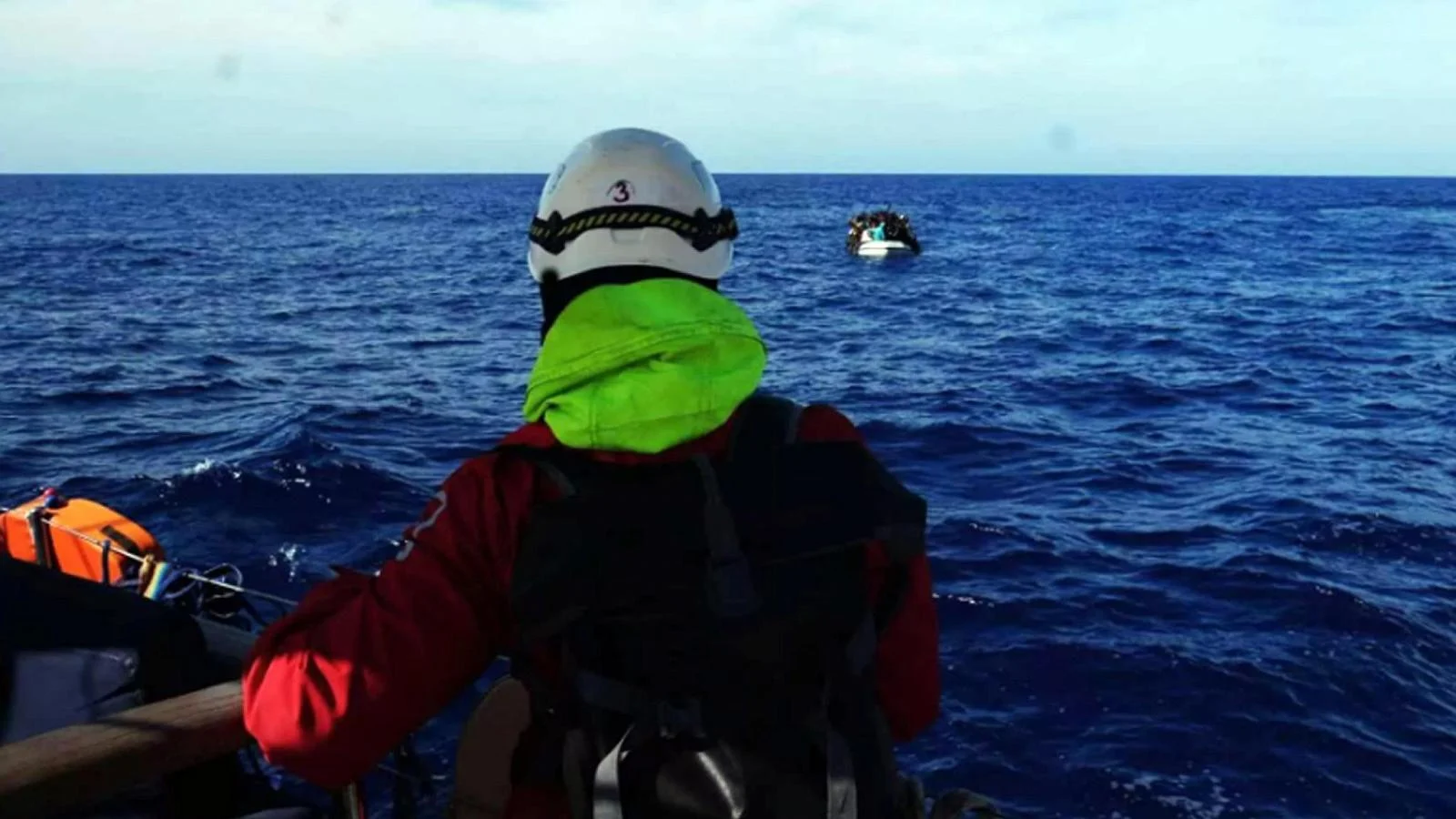 Naufrágio no Mediterrâneo: pelo menos 50 migrantes mortos e um único sobrevivente resgatado em Malta