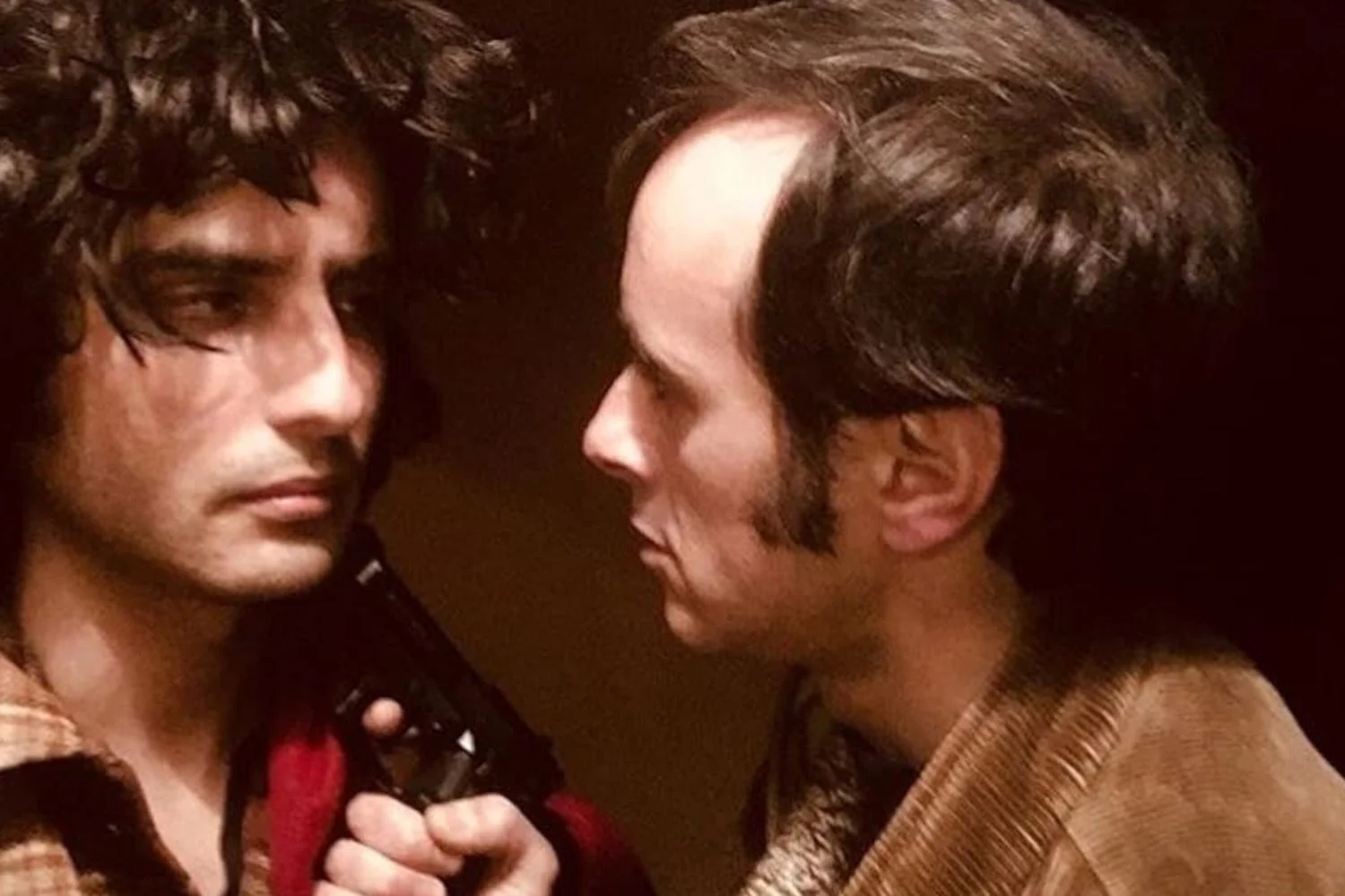 Alcamo Marina: 50 anos depois, Lucio Luca reabre o caso Alkamar entre depistagens e veredas de silêncio