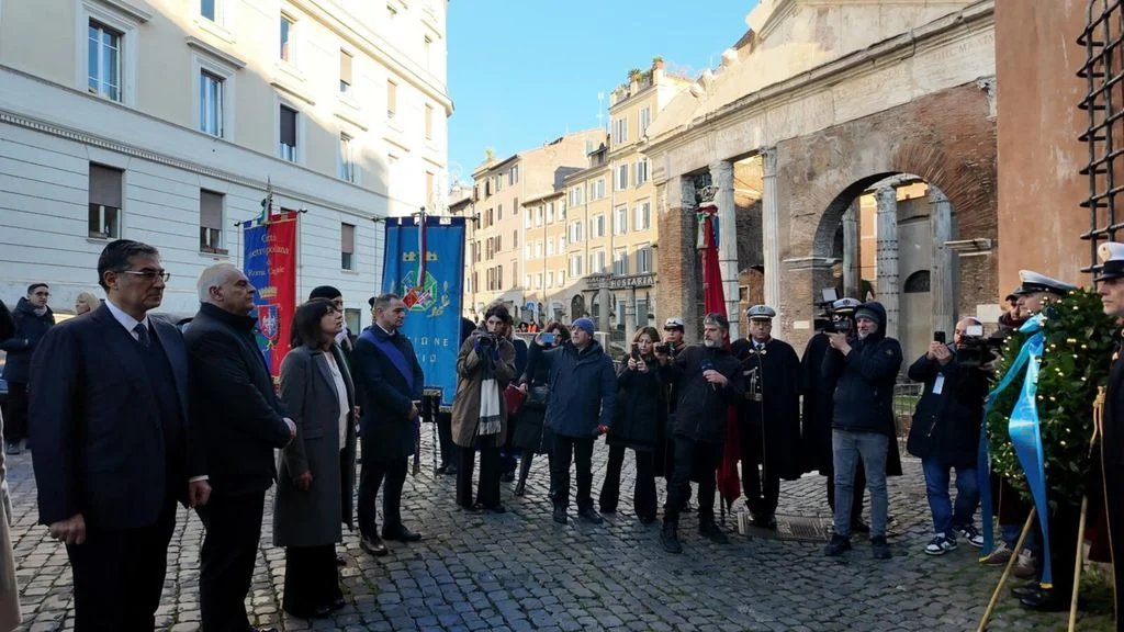 Giorno della memoria. Meloni: "Condanniamo la complicità fascista" — agi.it