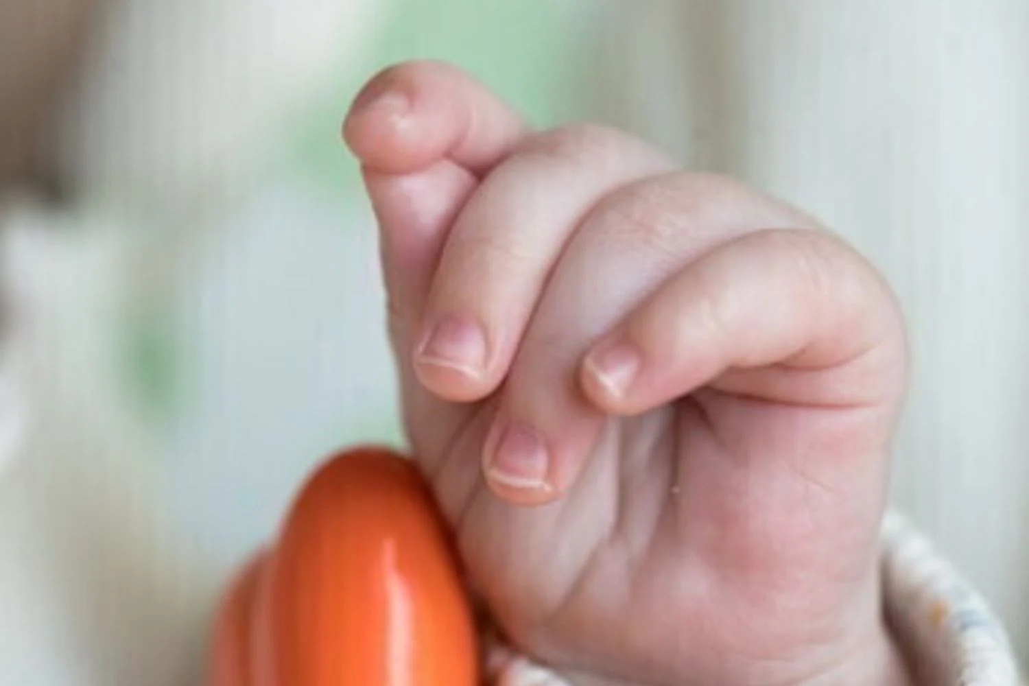 Licença parental é ampliada até os 14 anos do filho, diz INPS