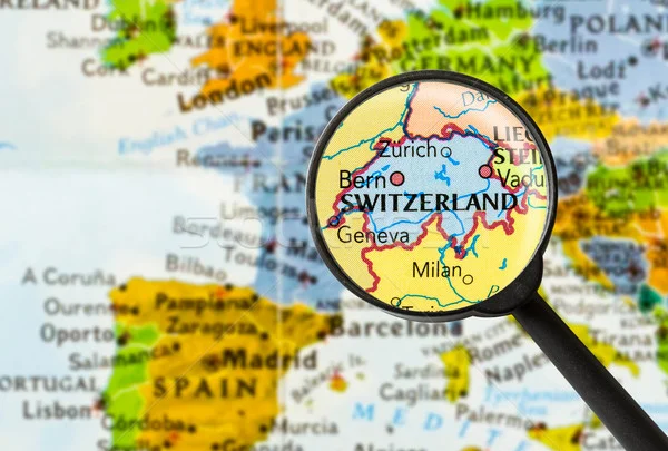 Viver e Trabalhar na Suiça: Oportunidades para Cidadãos Italianos