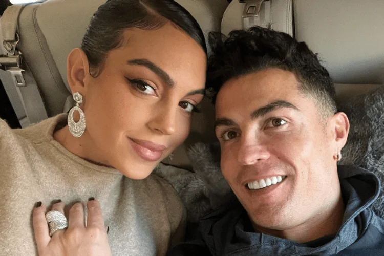 Georgina Rodriguez completa 32 anos e recebe declaração de Cristiano Ronaldo: "Buon compleanno alla donna della mia vita"