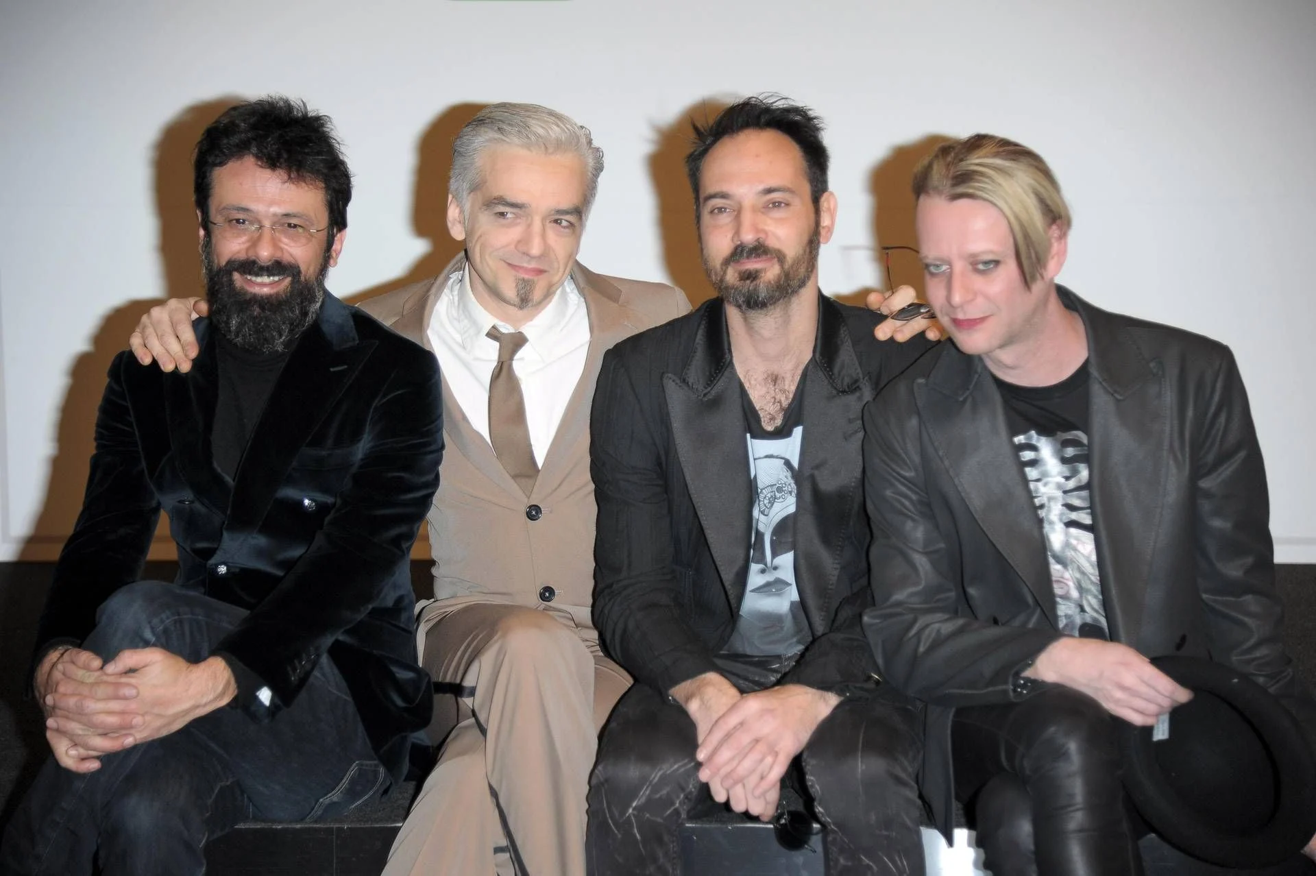 Anos 90 de Volta aos Palcos: Bluvertigo, C.S.I. e Litfiba Lideram Reuniões em 2026