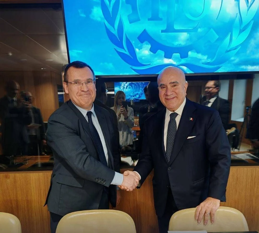 Consultores do Trabalho e OIT firmam acordo em Genebra para segurança e uso ético da IA nas PMEs