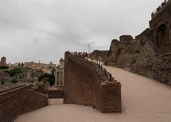 O Renascimento de um Ícone: Domus Tiberiana Reabre Após 50 Anos