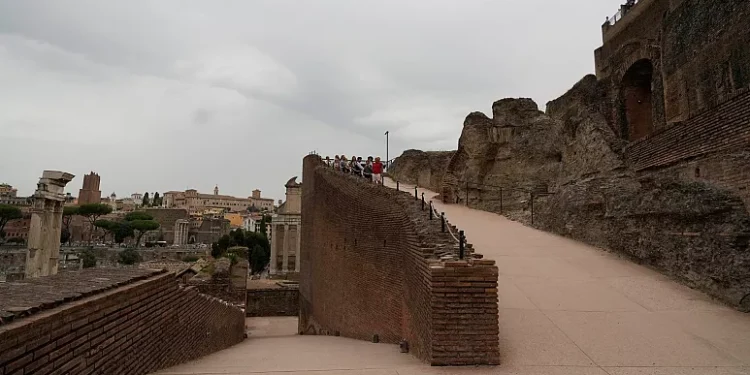 O Renascimento de um Ícone: Domus Tiberiana Reabre Após 50 Anos