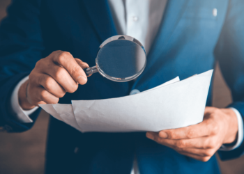 Erros nas certidões: o que retificar no processo de cidadania italiana?