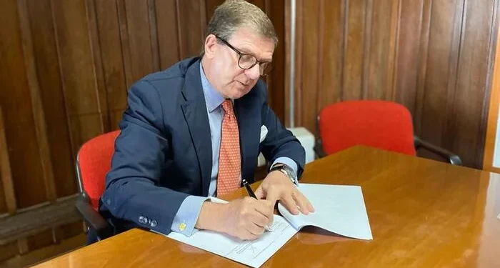 Embaixador Italiano encerra Mandato no Brasil