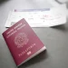 Viajar com Dois Passaportes: Vantagens e Como Fazer