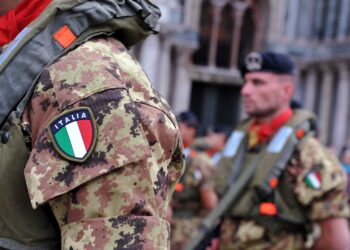 Governo quer reintroduzir serviço militar obrigatório na Itália