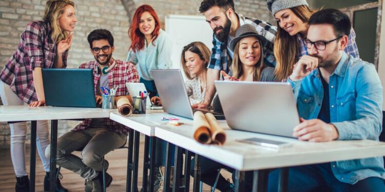 Profissionais Qualificados: Itália facilita entrada com Cartão Azul da União Europeia