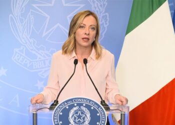 Giorgia Meloni e a Democracia Italiana: Desafios e Perspectivas