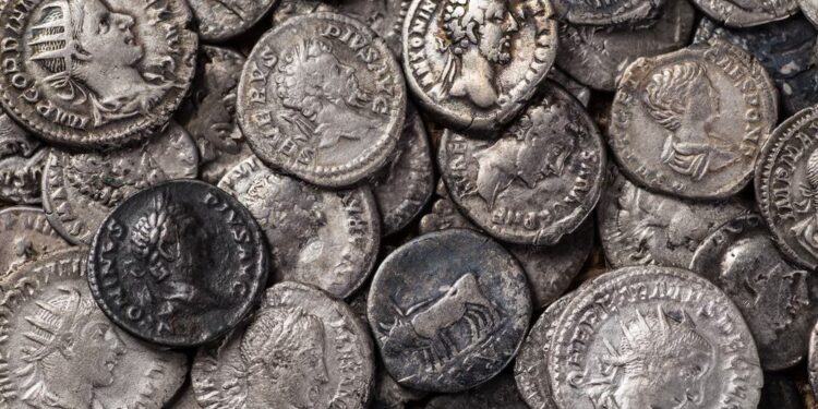 Achado Histórico: Moedas do Império Romano na Costa Sarda