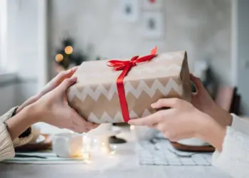 Natal Longe de Casa: Uma Jornada de Crescimento e Aceitação