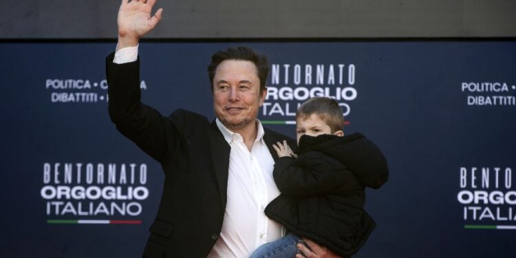 Elon Musk em Roma: Precisamos de você, Itália – Tenham mais filhos