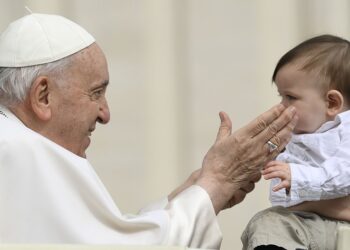 Papa Francisco incentiva famílias italianas a terem mais Filhos