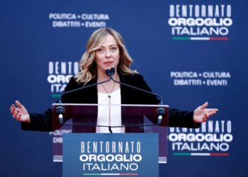 Giorgia Meloni inicia coletiva de Fim de Ano adiada
