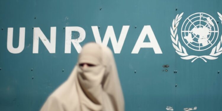 Ministro Italiano anuncia suspensão de apoio à UNRWA