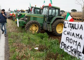 Mobilização no Campo: Agricultores Italianos marcham para Roma
