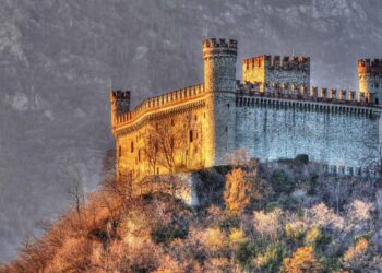 Da Idade Média à Unificação Italiana: A Saga do Castelo Montalto Dora