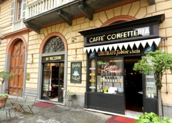 O Encanto das Cafeterias Italianas