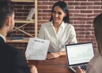 Tipos de Contrato de Trabalho na Itália: Um Guia Completo