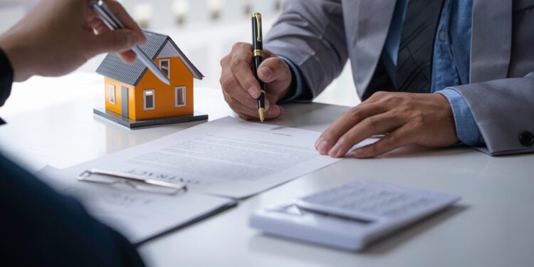 Contrato de Aluguel sem registro: Como Evitar Problemas Legais