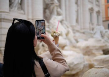 Conexão e Conforto: Adquirindo um Chip de Celular em Roma