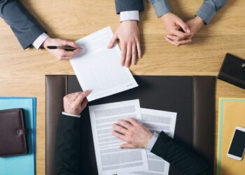 Retificação sem assistência jurídica: Quando o barato pode sair caro