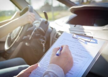 PID versus Carteira de Motorista Italiana: Qual Escolher?