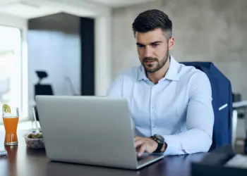 Bot de Monitoramento 24 Horas do Prenotami