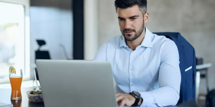 Bot de Monitoramento 24 Horas do Prenotami