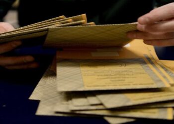 O que é a Cartolina Avviso Elettorale?